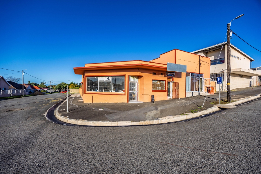 Commercial Property for Sale in Greenfields Eastern Cape